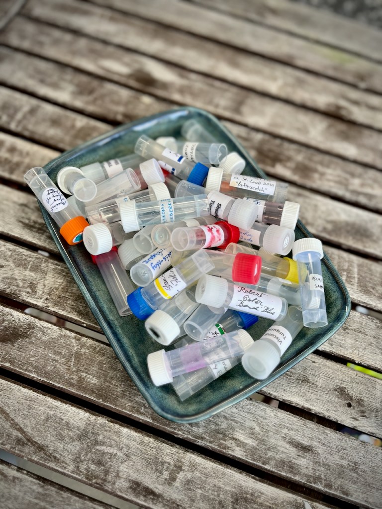 Tray with ink samples